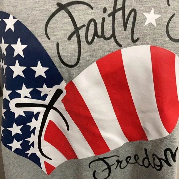 NWOT Faith Family Freedom T-shirt Size XXL - Picture 9 of 11